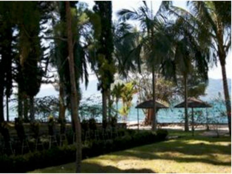Pandu Lakeside Hotel Parapat Exterior photo